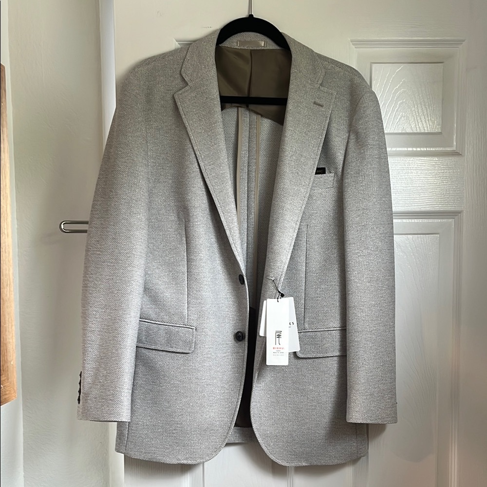 NWT Gray Sport Coat with Modern Cut and Clean Lines